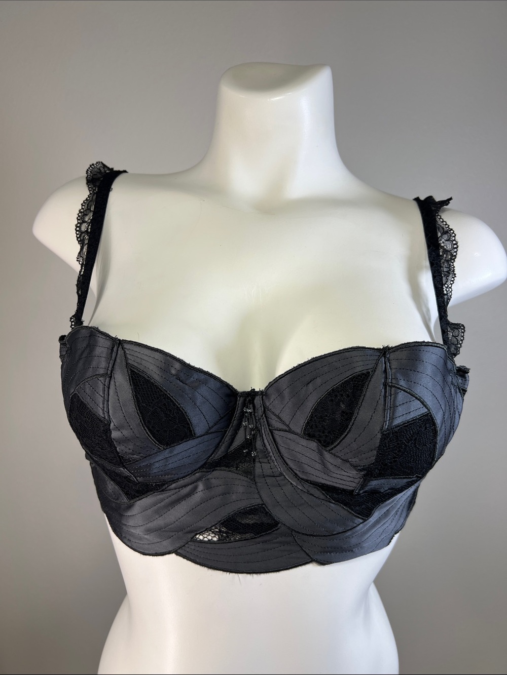 Ravage Acanthus Black Satin & Lace Redoubtable Underwire Bustier 34B